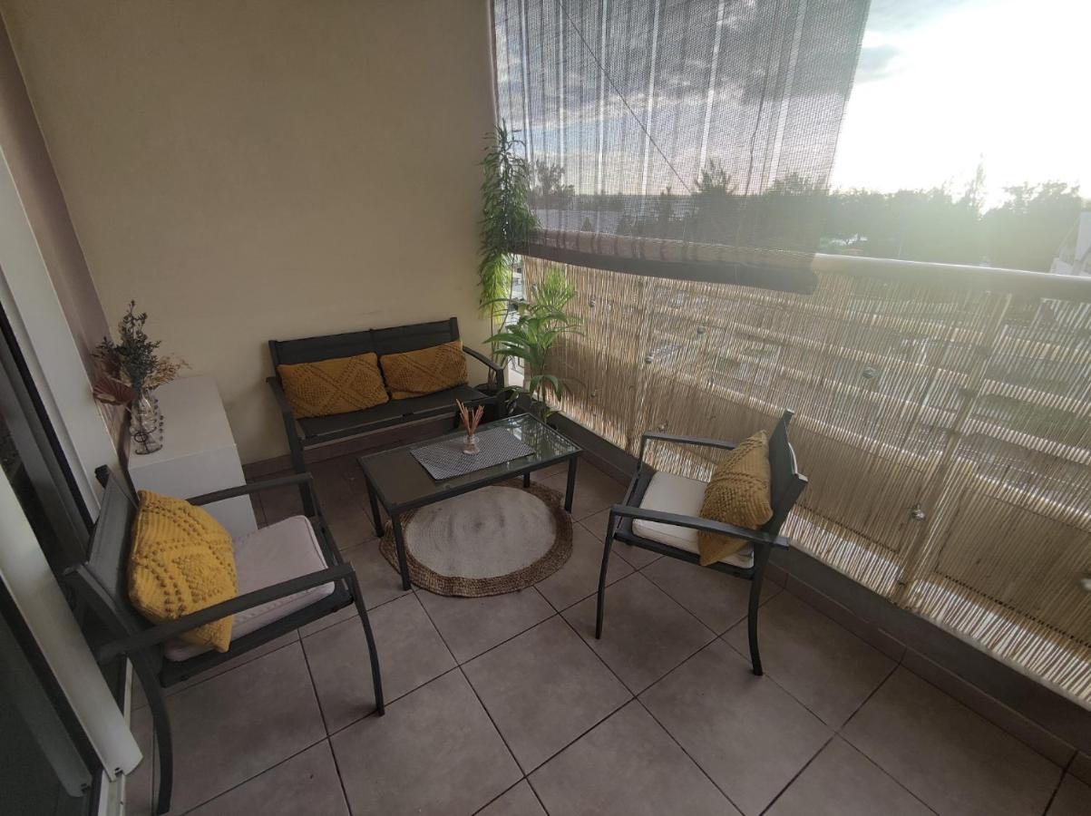 Location Saisonniere Meublee F2 St Leu Face Ocean A 1 Min Plage Apartment Сен-Лу Екстериор снимка